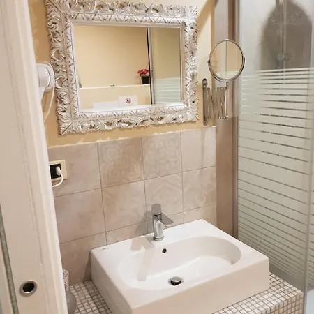 فندق مبيت وإفطار Sicily Luxury كاتانيا