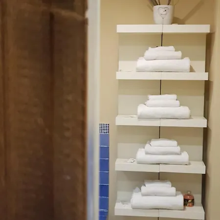 Sicily Luxury Couette-café