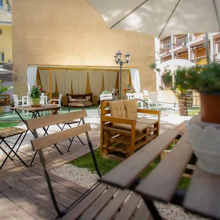 Sicily Luxury Couette-café 4*