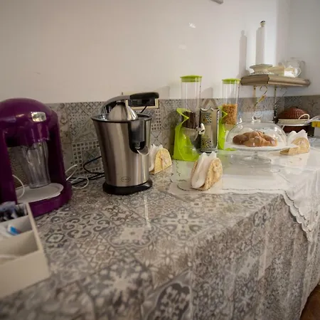 Sicily Luxury Couette-café