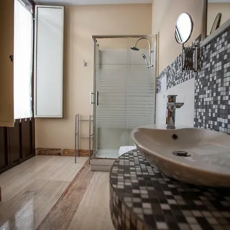 Sicily Luxury Couette-café 4*